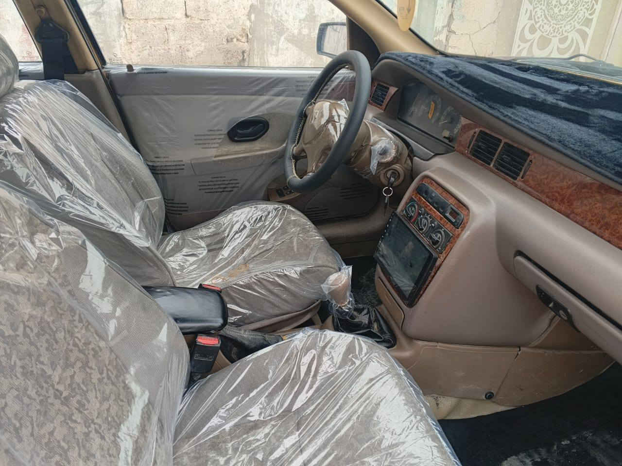 السلام عليكم للبيع فقط 
سمند موديل 13 
كفاله عامة من الضربة بيها صبغ باب لسايق فقط 
كير مكينه تخم تاير حدادية كله جديد 
مكاني بغداد شهداء البياع السعر 41
الاتصال ***********
