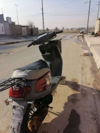 ماطور بزون نفخ لونه ماروني وكلو شغال ومكفول من كل شي سعره 250 الف بي م...