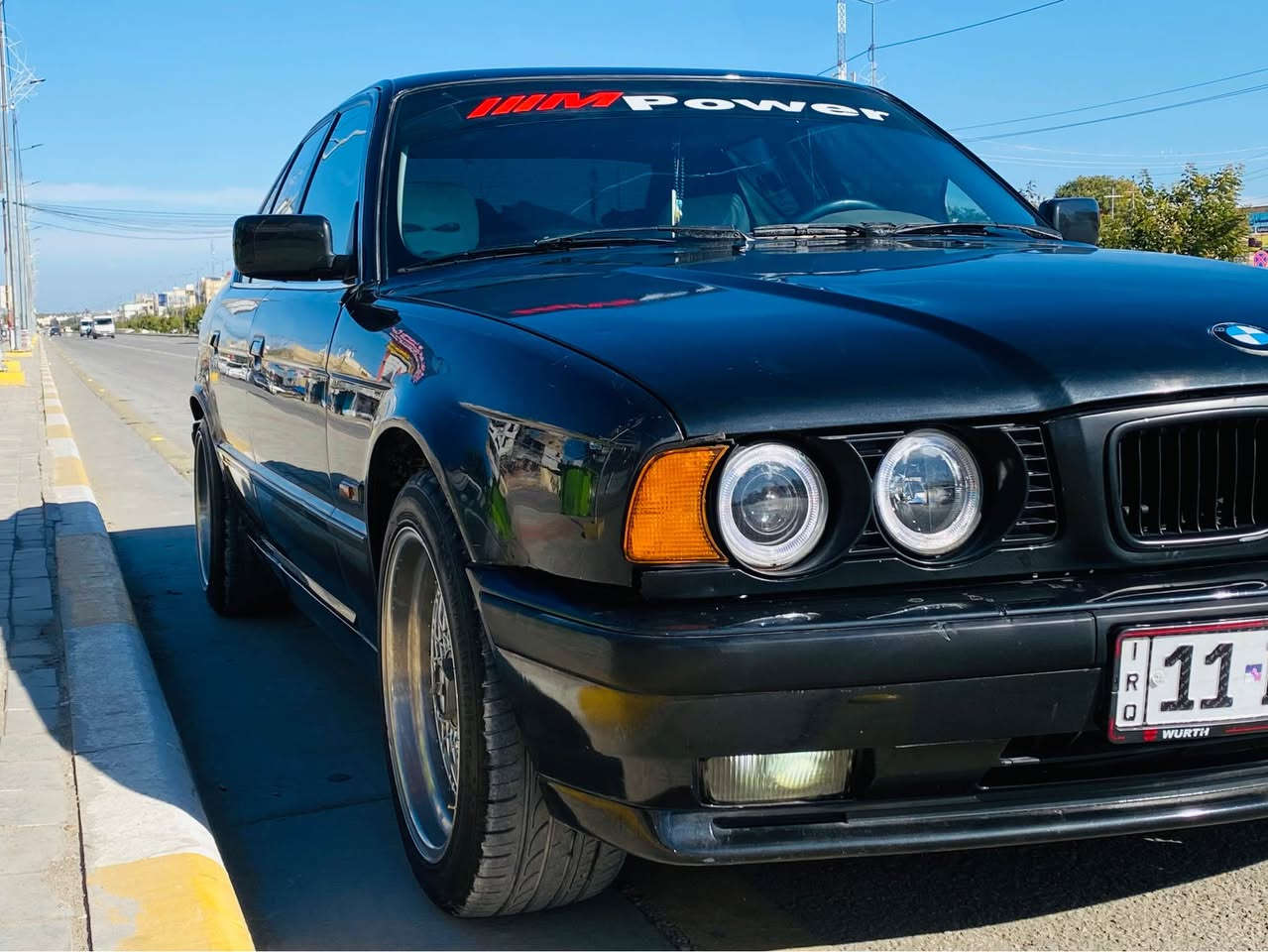 السلام عليكم 
Bmw 525 مسكر فانوس 
صبغ عام جمالية بدون حادث☪️
…
…
رقم بغداد  دولي جديد + تحويل مباشر ✅
ويل تو سايز ✅
منظومة صوت كالمة🎶
قرص دخاني 🟠
تبريد ثلج✳️
غرفة كاملة جديد بجيس كهرباء✔️
4 جام اوتو ✔️
تحكم مري اوتو✔️
محرك بشرط✅
كير بشرط✅
حداديه جديد✅
تايرات جديد✅
باتري جديد✅
ادامة وتعمير كامل جديد ع سياره💤
اخوان السيارة كاملة واحلى من صور 

مكانها كربلاء /حي العباس 
السعر /65 وبيها مجال بسيط 
هـ/*********** كربلاء, العراق
