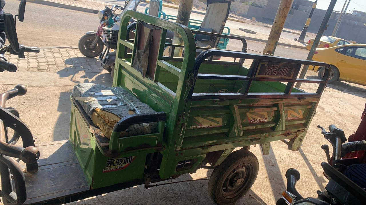 ستوته شحن البيع بطاريات جدد المكان ابو غريب الحصوه السعر ٦٠٠ وبيه مجال قليل ***********
