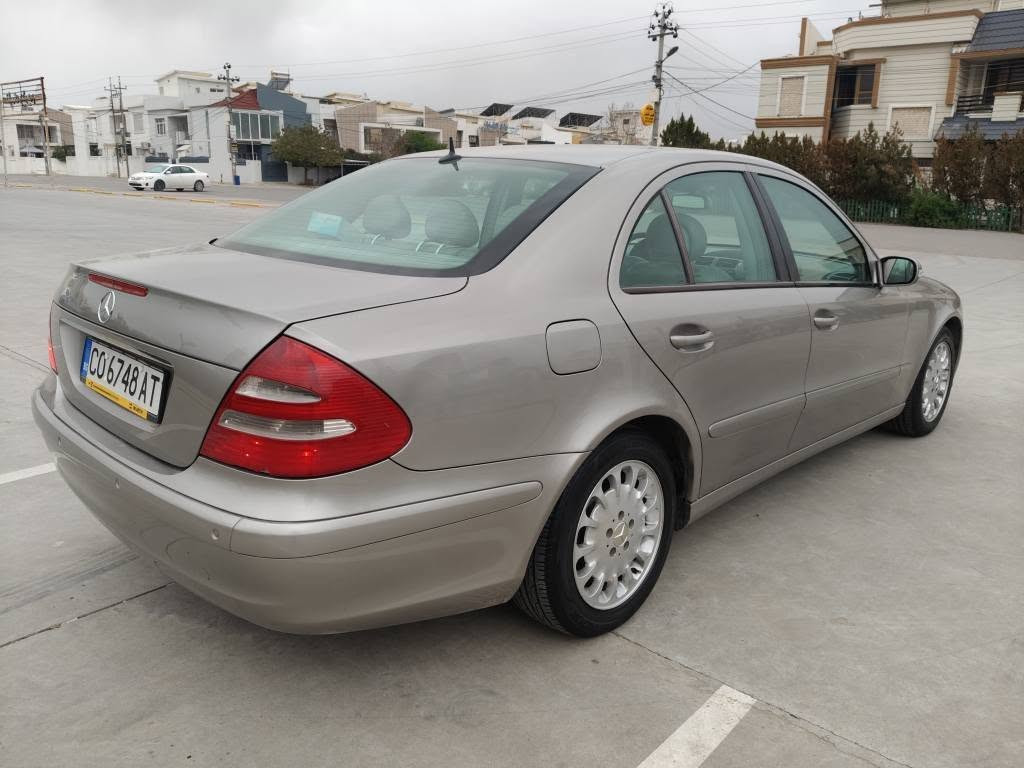 مارسدیس 2004
مەنەفێست باشماغ ئەسڵڵێ 
228 مایل ڕۆشتووە
فول فول مواسەفات لۆک لۆکە سەیارەکە
       مەکینە 4 پستن تۆڕبۆ 
سبوغ سەقف وعیزام بەشەرت 
دعم لێدرانی نیە موس بڕاوە باشەرت
سەیارەکە 250 مەسروفی نیە سفرە
     2024 مانگی 11 داخیل بووە 
سعری 70 مەجال شوێن هەولێر
*********** أربيل, العراق
