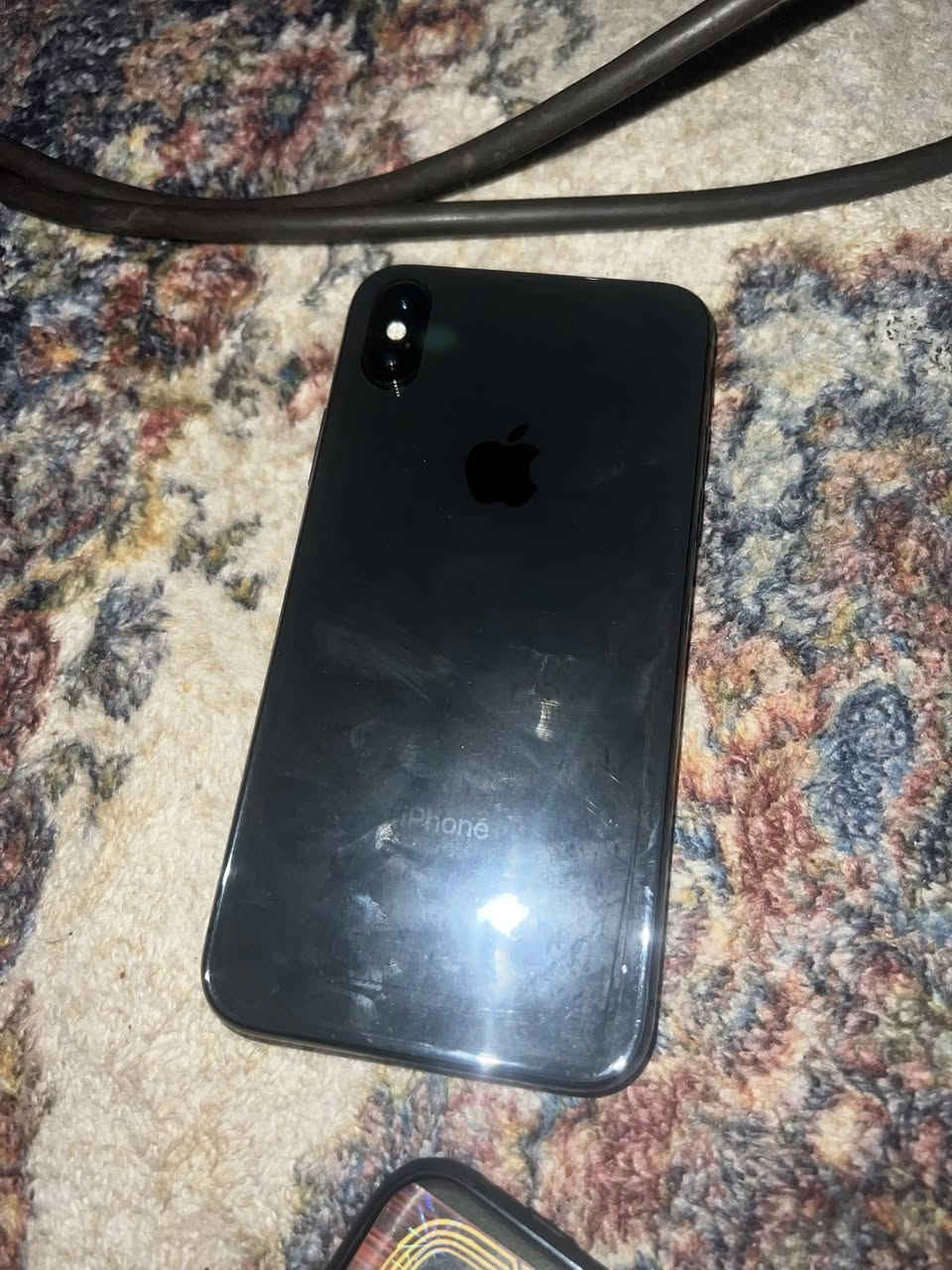 السلام عليكم ايفون اكس اس عـادي صغير ذاكرة ٢٥٦ شخط مابي ممفتوح بس بطاريته ٥١ نظافة فوول ٩٥٪؜ للبيع ١٠٠ الف بغداد الامين ***********
