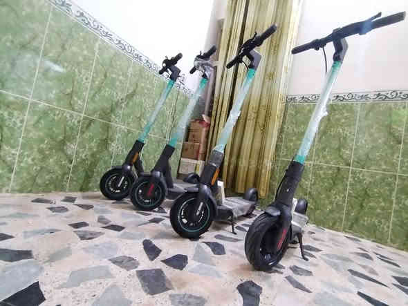 للبيع سكوترات شحن باله ياباني بطاريات ليثيوم دراجه اولئ يتحمل وزن 150 كيلو السرعه 30k
مده الشحن 25 كيلو متر
لايت عدسه ثلجي
بك لايت
حساس صعود
شاشه كيلو متر
سرعه 123D
 مكان واسط قضاء الحي
الاستفسار اتصل عل رقم ***********
