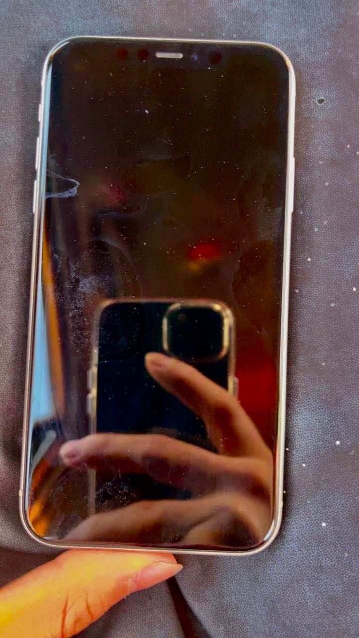 جهاز لون ابيض بطارية 82%ذاكره ١٢٨جهاز نضيف ما بي اي ضربه سعره290ألف بي مجال بسيط كلش تواصل خاص أو عالواتساب*********** بغداد, العراق
