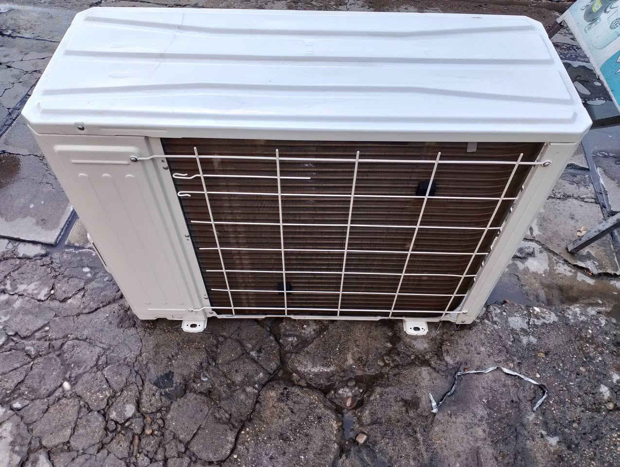 سبلت كري 2طن
جديد مشتغل موسم واحد غاز 410
كامل كل ملحقات السعر 550
العنوان بغداد المشتل 
م***********
