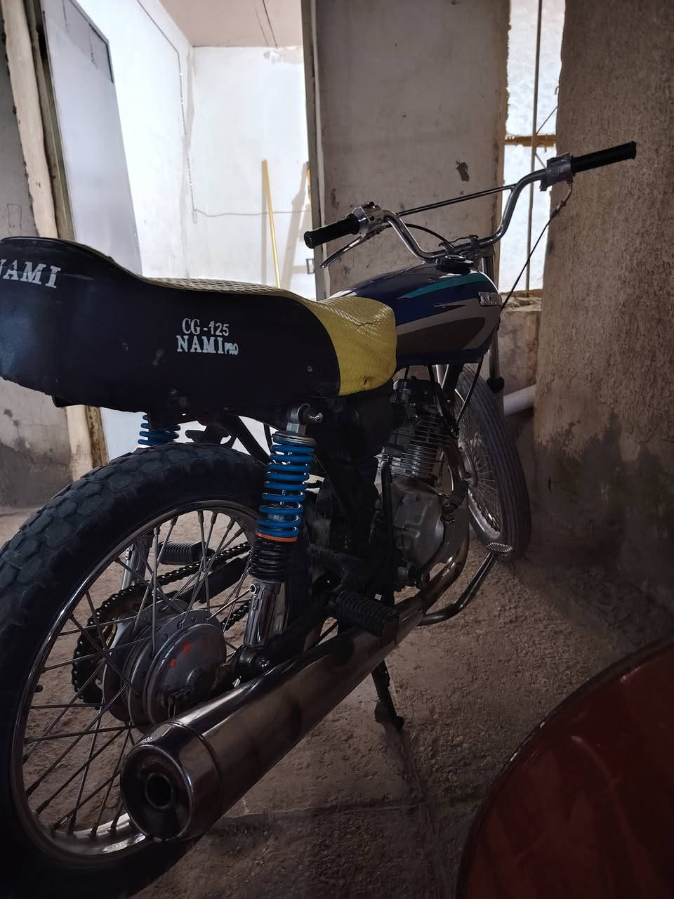 تايكر للبيع أوراق ب٣٠٠ تواصل واتساب ***********
