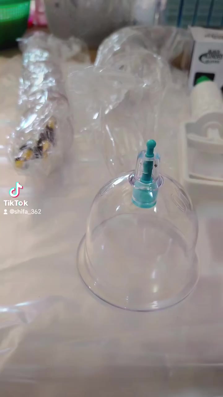 لأن الحجامة علم وفن، وفرنا لك أفضل الأدوات لضمان تجربة مريحة وآمنة لمرضاك. طقم حجامة متكامل بضغط هواء دقيق وسهل التحكم.
​المميزات:
​كؤوس بلاستيكية عالية الجودة بمقاسات متنوعة (من الصغير جداً إلى الكبير).
​مضخات يدوية (شفاطات) انسيابية وقوية التحمل.
​شاش طبي (بلاستر) لاصق ومريح للبشرة.
​قفازات طبية عالية الحماية.
للطلب https://wa.me/message/HAB72XEY2QQSK1


**إذا كنت صاحب هذا الإعلان وتريد حذفه لأي سبب، رجاءا أرسل رسالة إلى الدعم الفني**