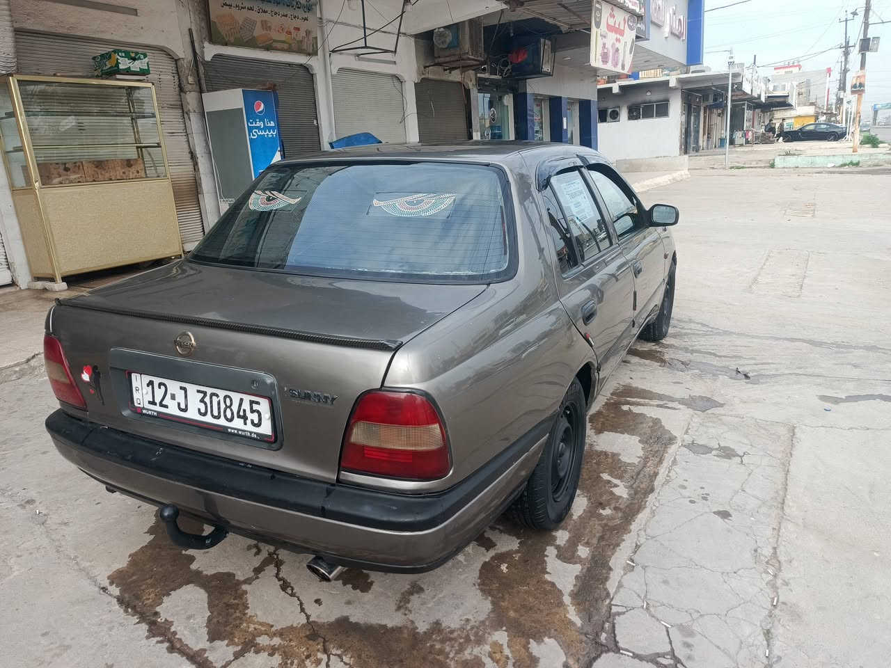 سلام عليكم نيسان صني محرك 16 كير ومحرك شرط طخم تايه جواها قفل مركزي تشغيل عن بعد رقم  وسنويه جدد سياره باسمي 
سعر 48 وبيها مجال بصيط 
***********
