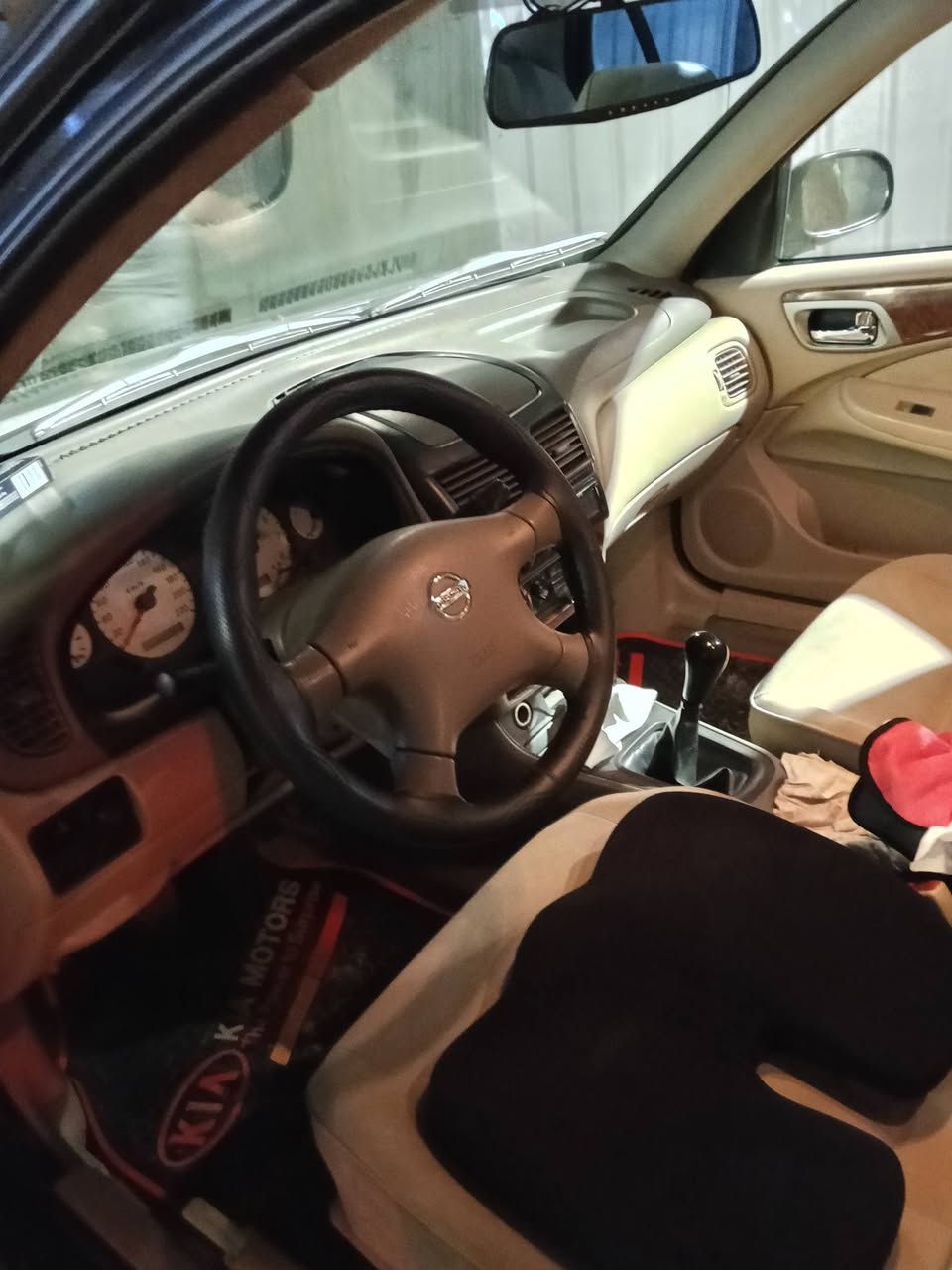 سلام عليكم سني لبيع موديل 2007كير عادي سياره حلوه ما بيه اي ضربه بس دعاميه مبدله سعر 95وبيه مجال مكان سياره بغداد ***********
