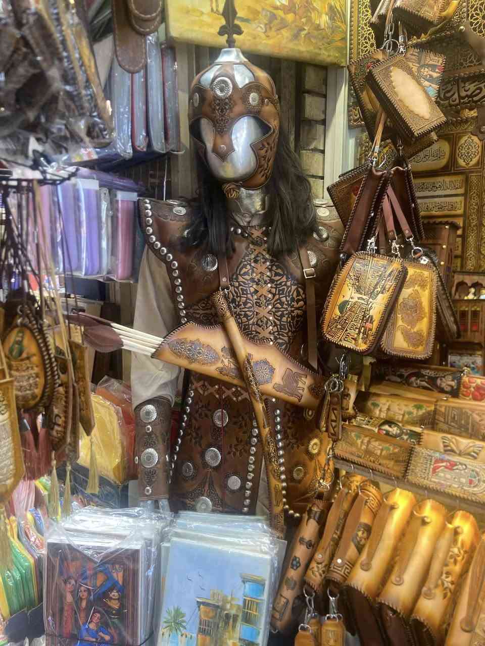 السلام عليكم درع للبيع جلد حقيقي واذا مو جلد يرجع مع كسارات رجلين و أيدين ب ٢٠٠ وبي مجال


**إذا كنت صاحب هذا الإعلان وتريد حذفه لأي سبب، رجاءا أرسل رسالة إلى الدعم الفني**