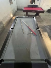 ميز بيارد ب200الف جديد رقم07714490126