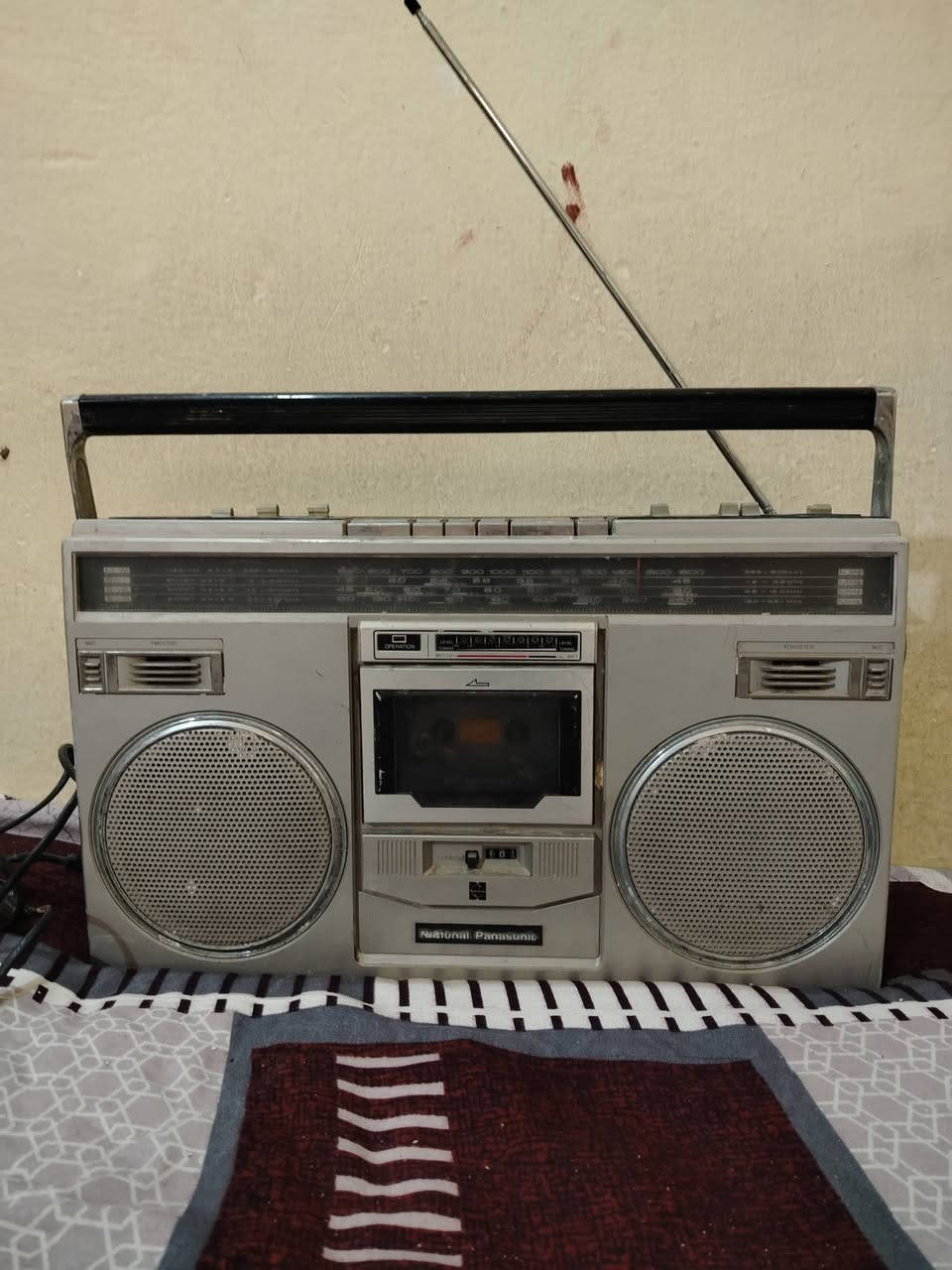 السلام عليكم /
مسجل استريوا ناشونال باناسونيك ياباني مايشتغل بي صوت وشه ضعيف ابيعه على وضعه ب ٤٥ الف


**إذا كنت صاحب هذا الإعلان وتريد حذفه لأي سبب، رجاءا أرسل رسالة إلى الدعم الفني**