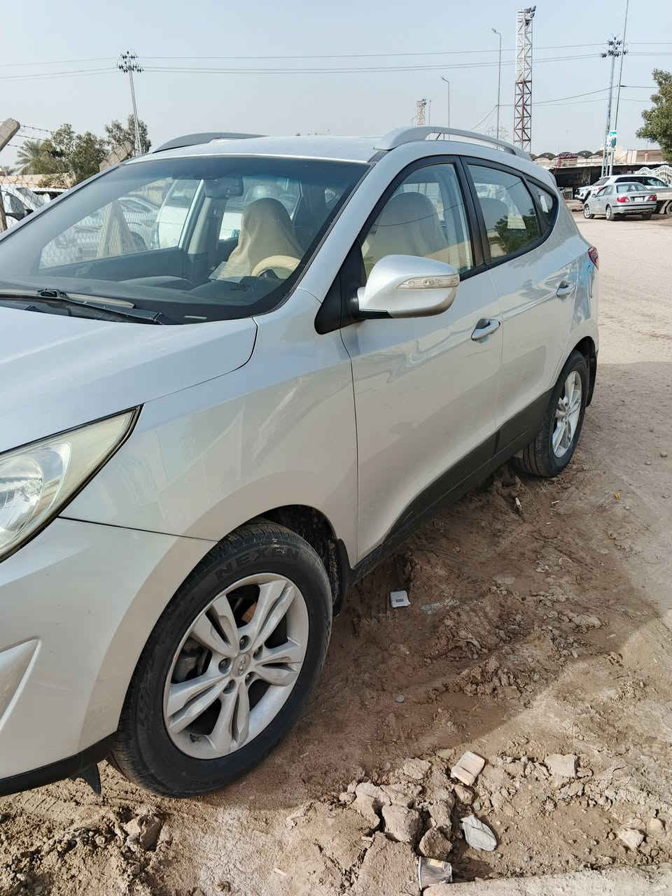 السلام عليكم ورحمه الله وبركاته توكسان للبيع موديل 12 خليجي مكفوله من ضربه وصبغ ومن كل شي رقم نكليزي سنويه 30 جديده كلش تبريد تدفئه كله شغال حداديه جديده مكان النجف الاشرف السعر 135 بيها مجال بسيط جدا الاستفسار ***********
