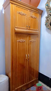 غرفه اخشاب • نظيفه • جديده