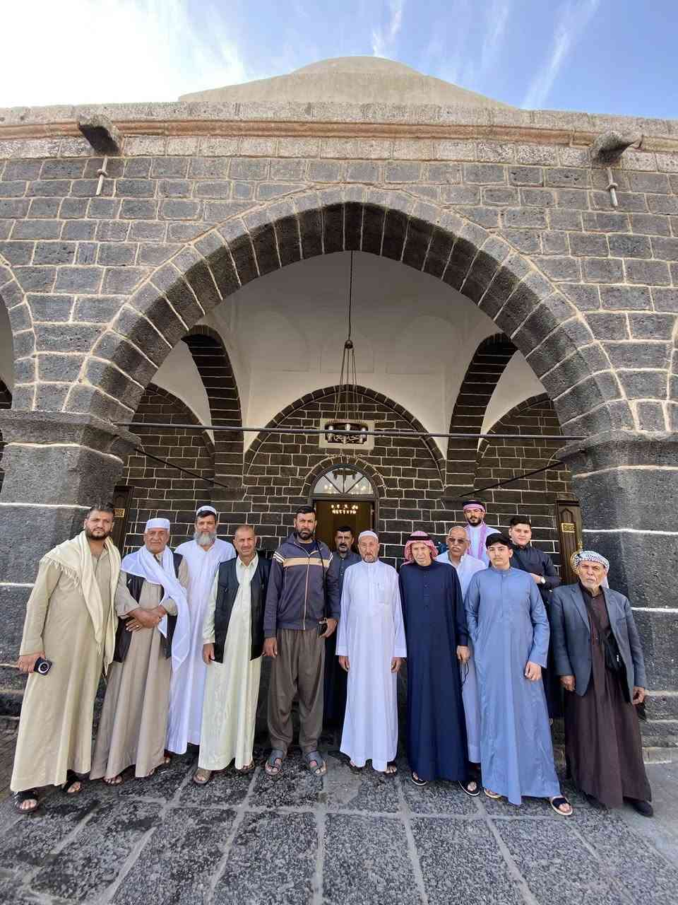 بسم الله وعلى بركة الله مستمرون بأستلام جوازات شهر محرم الحرام لعام 1447هـ
موعد السفر 2026/7/4
[بإداره الشيخ محمد نجم الدين]
الرحله تكون عن طريق البر🚎 
فعلى الراغبين تسليم جوازاتهم 
السكن في المدينة المنوره مركزية 
السكن في مكة المكرمة في فندق زوار البيت او فندق واحة الضيافة
البرنامج يكون كالتالي:-
ثلاث ليالي في المدينة المنورة خمس ليالي في مكة المكرمة 
مع وجبتين طعام(فطور صباحي وغداء) اضافه الى الهدايا حقيبة كبيره🧳+ حقيبة صغيرة👜 واحرام رجالي او نسائي 
والبرنامج شامل جميع المناسك و المزارات في المدينة المنورة ومكة المكرمة
للاستفسار اكثر الاتصال على الارقام⬇️
***********    الشيخ محمد نجم الدين
***********    عبدالرحمن
***********     علاء الدين
