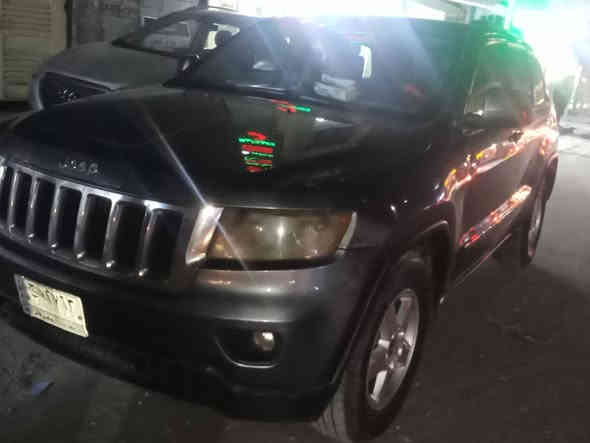 السلام عليكم ورحمة الله وبركاته
جيب لاريدو موديل 2012 بيها 3 قطع صبغ ابيع حزام مكان السياره بغداد شهداء البياع السعر 150 وبيها مجال 
***********
