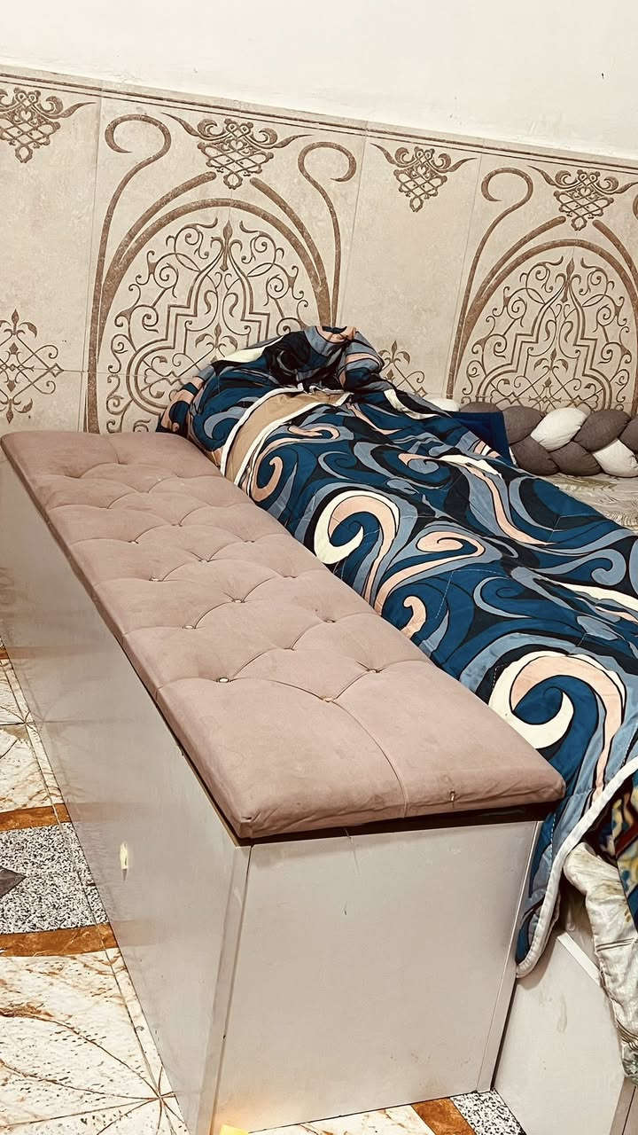 غرفه تركية كانتري ٩ قطع نضيفه مابيها ضرر سعر ٦٥٠ 
سرير طفل جديد مابي كل ضرر سعر ٦٥
مكاني نجف حي الوفاء


**إذا كنت صاحب هذا الإعلان وتريد حذفه لأي سبب، رجاءا أرسل رسالة إلى الدعم الفني**