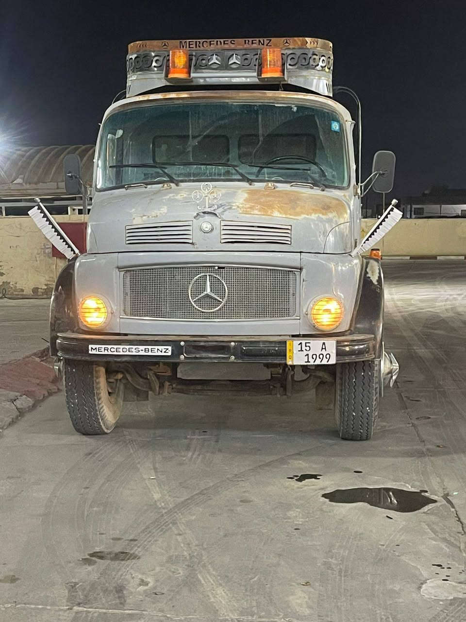 سلام عليكم ابو ردين عشراوي موديل 82وضع شركه محرك ستندر سوبر مامفتوح كير ع شرط شاصي بلادي وضع شركه قطره صبغ مابيه تخم تاير تانكي جديد رقم انبار مكان نجف /الاستفسار اكثر اتصل ***********
