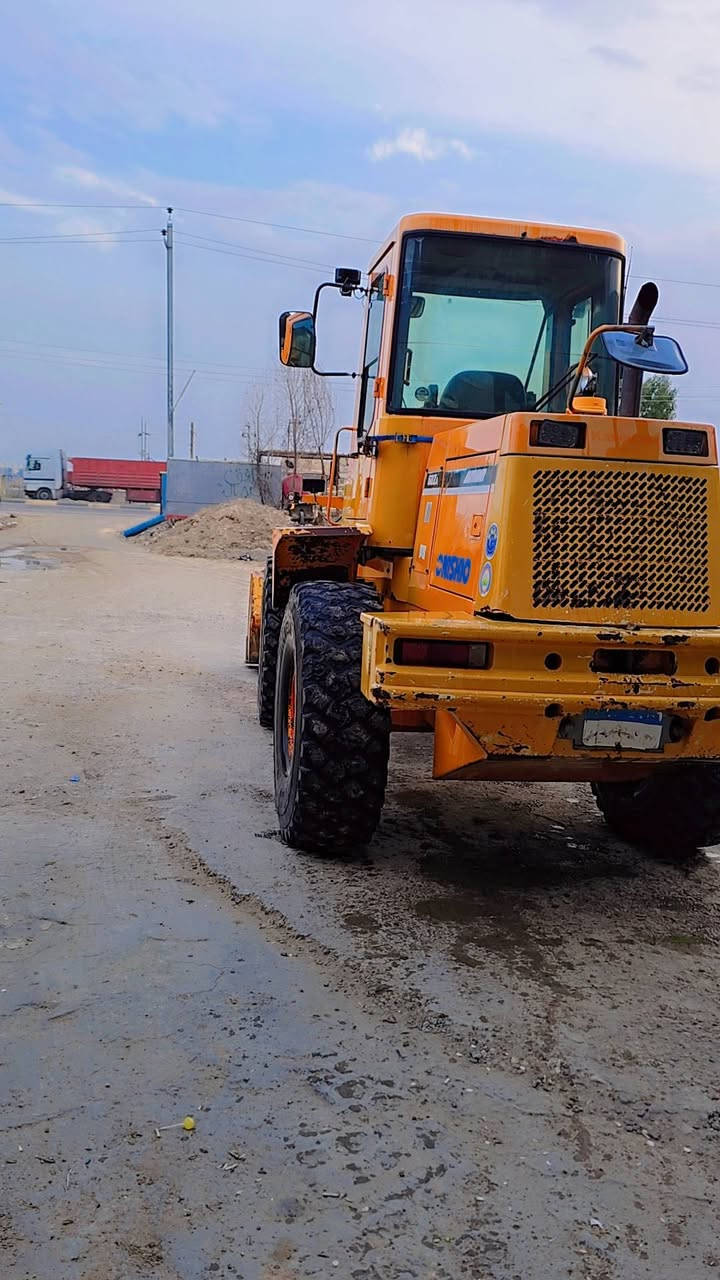 شفل كاوسكي البيع حجم ٦٠ مكينه ٦ ازوزه بم ونوزل وارد ياباني رقم نجف شفل جديد  كير مكانيكي راجز ٣ نمر ***********
