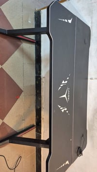 ميز كيمنك نظيف جدا  سعره 90الف  العنوان بغداد شارع فلسطين مقابل مدرسه ...