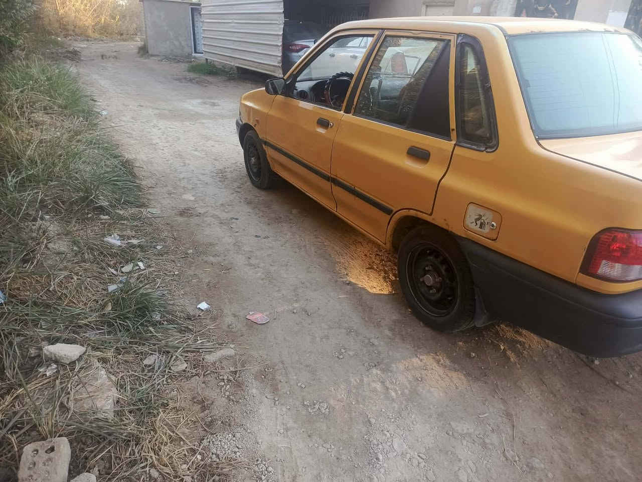 سلام عليكم 
سايبا موديل 12رقم ميسان مداور مصفره هيئه وغرامات سنويه لل28 مكفوله من الضربه والصبغ مكينه كير حداديه جديد 
السعر 19وبيه مجال
***********
***********
مكان بابل القاسم
