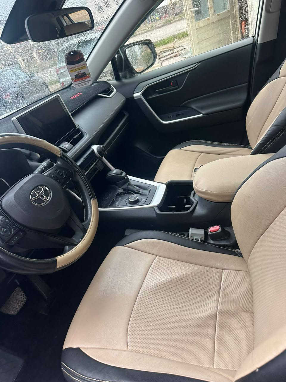 تويوتا راف فورهايبرد. رقم بغداد موديل 23 بدون ايرباك مواصفات LE ماشية 47 ألف ميل صور الحادث  والسونار داخل المنشور مكاني ديالى بعقوبة السعر 205 للاستفسار ***********//***********
