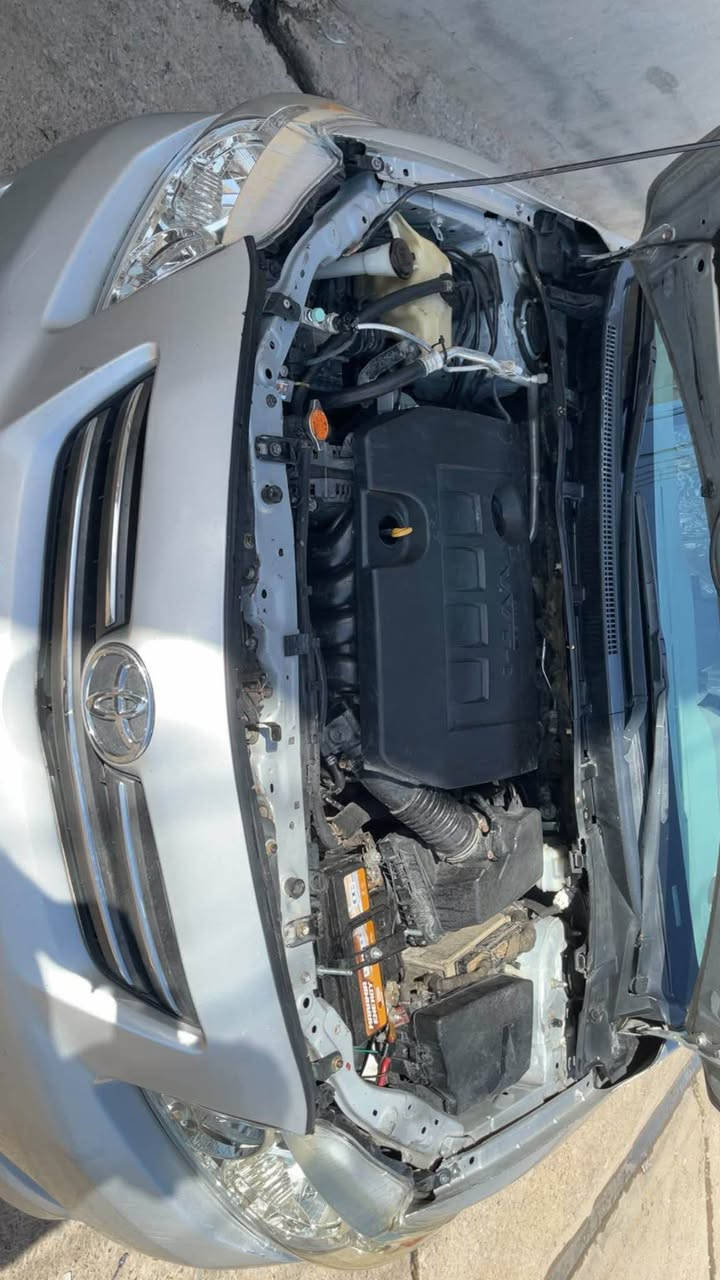 تۆیۆتا كرؤلا2010
 سەیارەکە ئەمریکيةرةقةم سةنةوةي هةمووي نوية گيرتؤماتيك. 

مەکینەی 
 بەشەرتی هەزار فیتەر

سعر : 96

 سەیارەکە زۆر لۆکە 
ژمارەی خاوەنەکەی 
*********** أربيل, العراق
