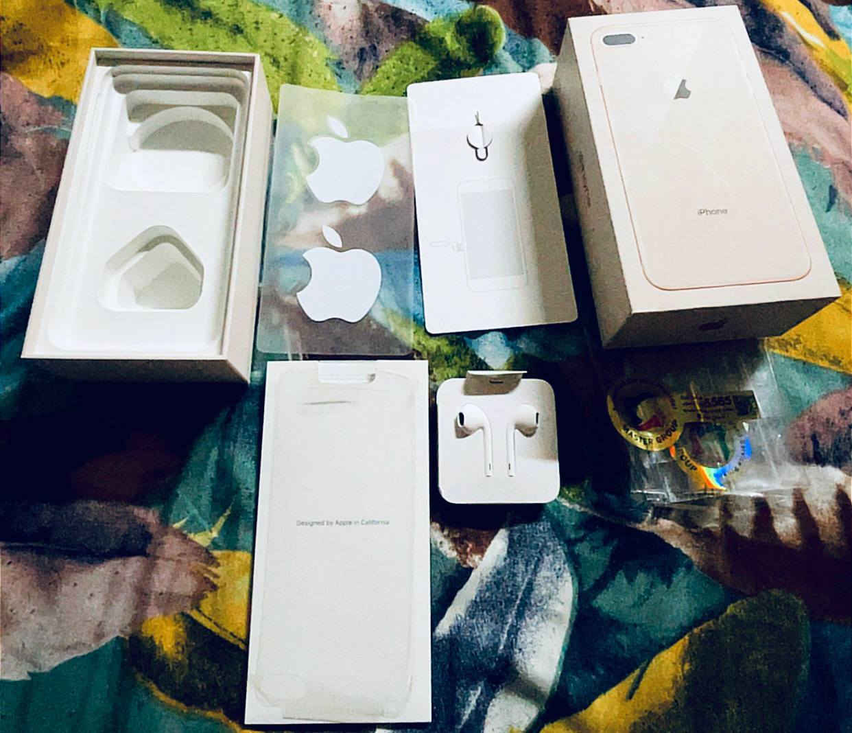 السلام عليكم شباب بنات
ايفون 8 بلس الذاكرة 64 ضمان ماستر حقيقي
المحتويات كارتونة الاصلية + سماعة اصلية  
تبديل بطارية فقط والباقي كلة بلادي
تفحص يلى تاخذ النضافة مالتة كلش عالية
 السعر 150 مكاني بغداد الرصافة
التواصل واتساب فقط ***********
