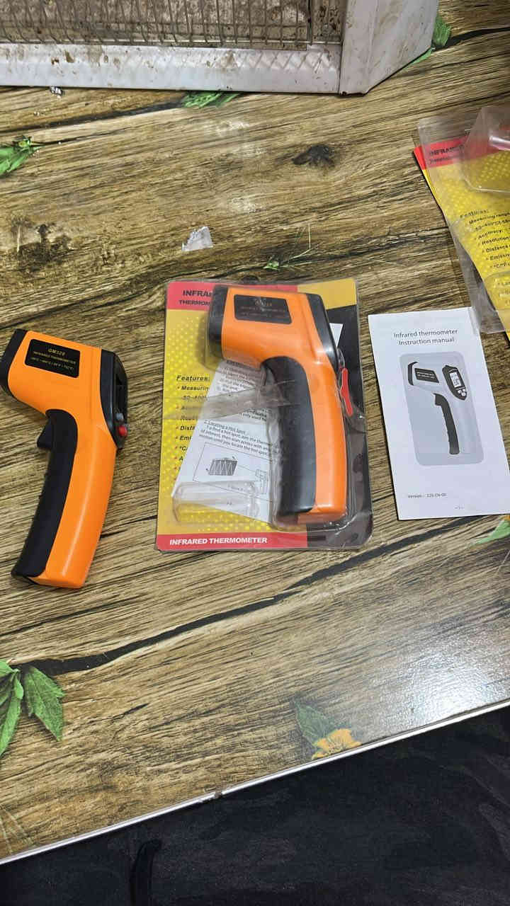 متوفر قطعتين القطعه 10 الاف
