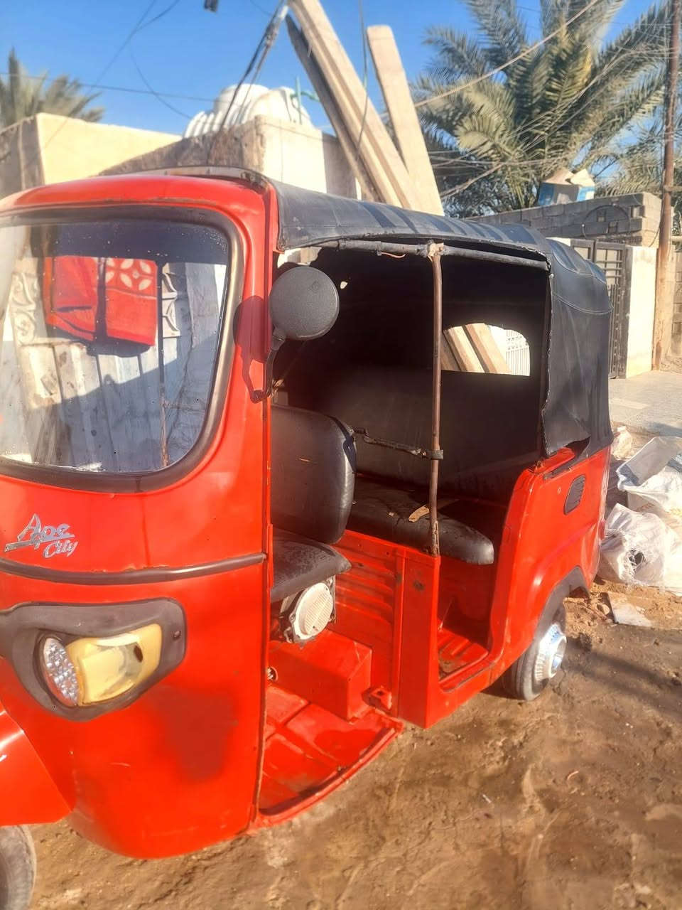 سلام عليكم تكتك باجيو نضافه مثل لي بل صوره مراوس بوكسر حته بدون أوراق عادي ***********
