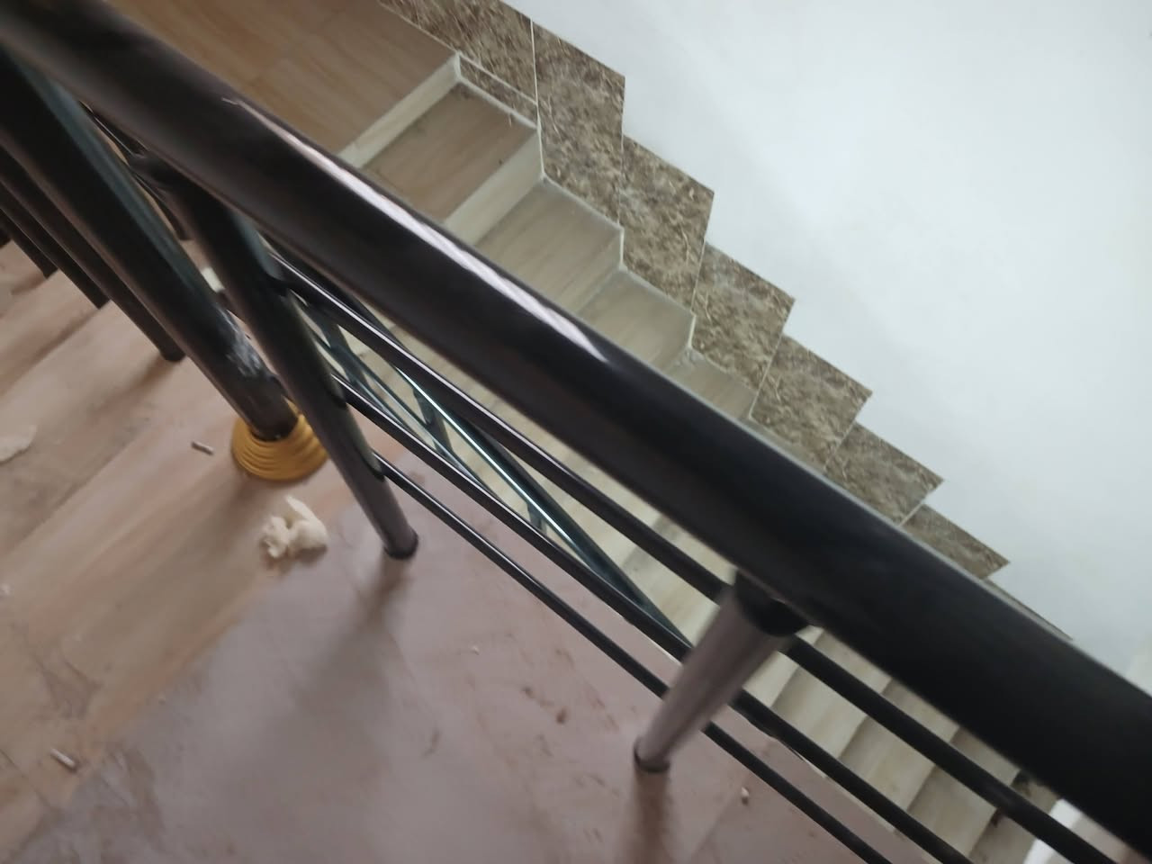 بيت ٢٠٠ طابقين مقابل الجامعه 

مقابل مجمع مدينتي
قرب المدرسه الصينيه 
طابقين ٤ غرف نوم مع ملحقاتها 
السعر ٦٢ مليون 

***********
