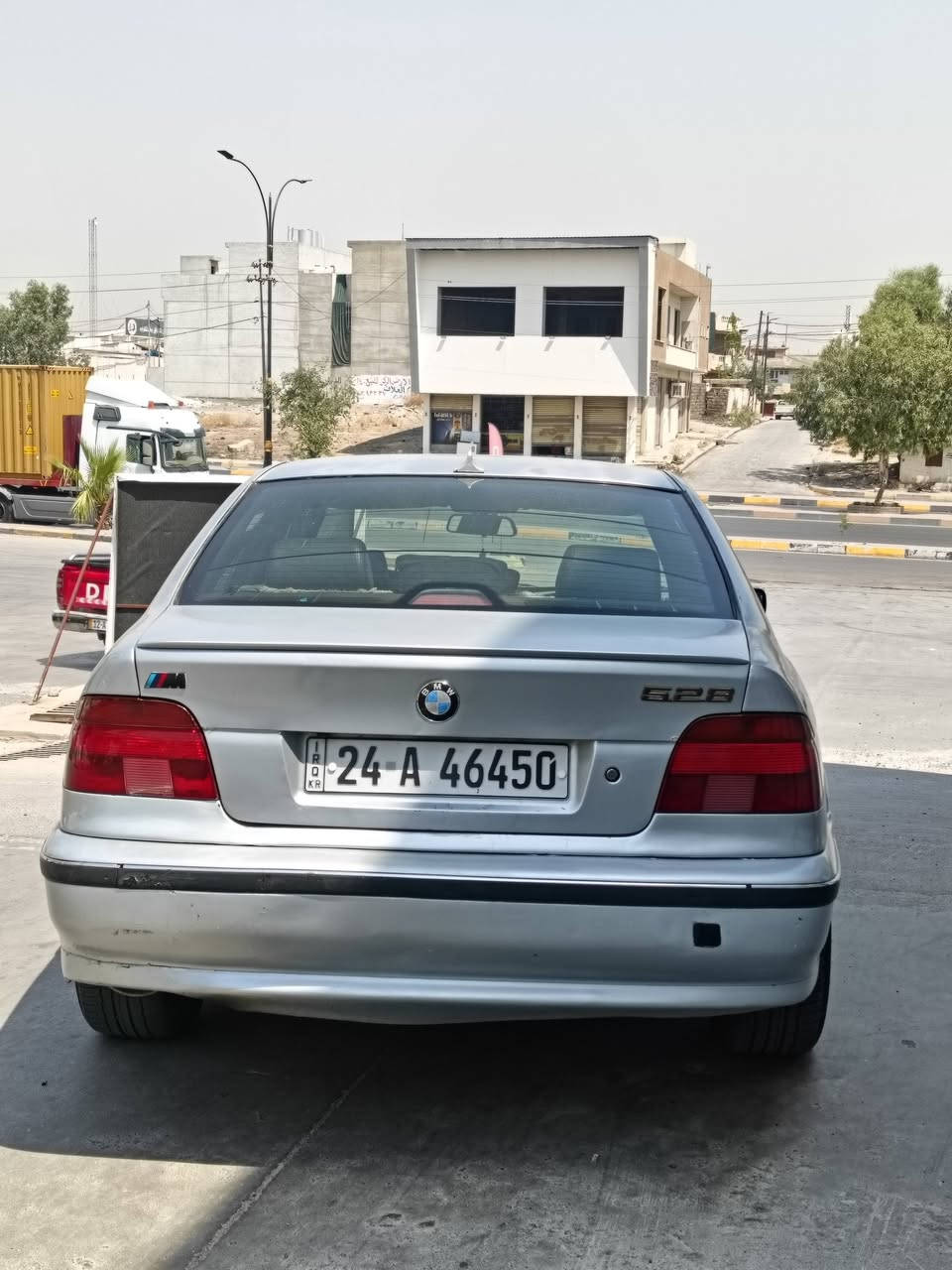 بي ام دبليو صقر موديل 1996 
اصل سنوية وبليتة 528 وسنوية وارقام جديدة وباسمي السيارة 
عليها محرك 25 كبس تك فانوس وكيرها جاترك جديد شرط  
منضومة تبريد ومنضومة تدفئة جدد تبريد ثلج وتدفئة نار 🔥 
سيارة جاهزة من كلشي طخم امامي وخلفي جديد وتايرات اويالة جدد حجم 17 باتريها جديد وايرمنية  كاملة 
داخل جلد واقماش كلو m سقف اسود اضوية بل شمسية داخل مخشب  سيارة بعد احلى من الصور 
عليها شاشة كار بلي واربع سماعات بايونير اصلي السيارة مصبوغة عام وبيها ضربة بل جاملغ امامي يمين بدون شواصي ولا لحيم ولا كص شرط الفحص مضروبة بخشم الجاملغ ضربة بصيطة 
سعرها 85 ورقة وبيها مجال للطيبين ***********

