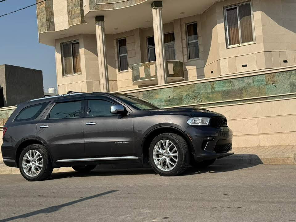 سلام عليكم 
دورنكو 2015  محدثه 2023 للبيع فقط 
رقم بغداد 
فئه سي تي دل 
مواصفاتها معروفه 
ماشيه 150 ألف 
مكانها واسط ، بغداد 

حادثها بنيد وجاملق 

175السعر وبيها مجال 

للمعومات لاتصال على الرقم***********
