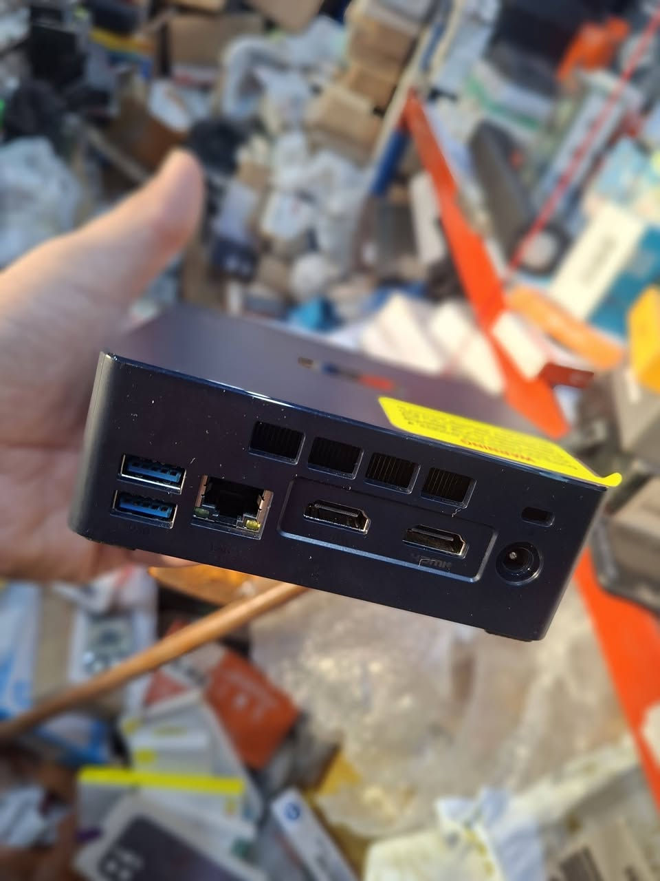 متوفر  ...  حاسبة مني mini pc جديد


**إذا كنت صاحب هذا الإعلان وتريد حذفه لأي سبب، رجاءا أرسل رسالة إلى الدعم الفني**