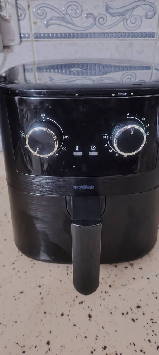 قلايه اربع لتر جديده شركه توير اريدها 30.


**إذا كنت صاحب هذا الإعلان وتريد حذفه لأي سبب، رجاءا أرسل رسالة إلى الدعم الفني**