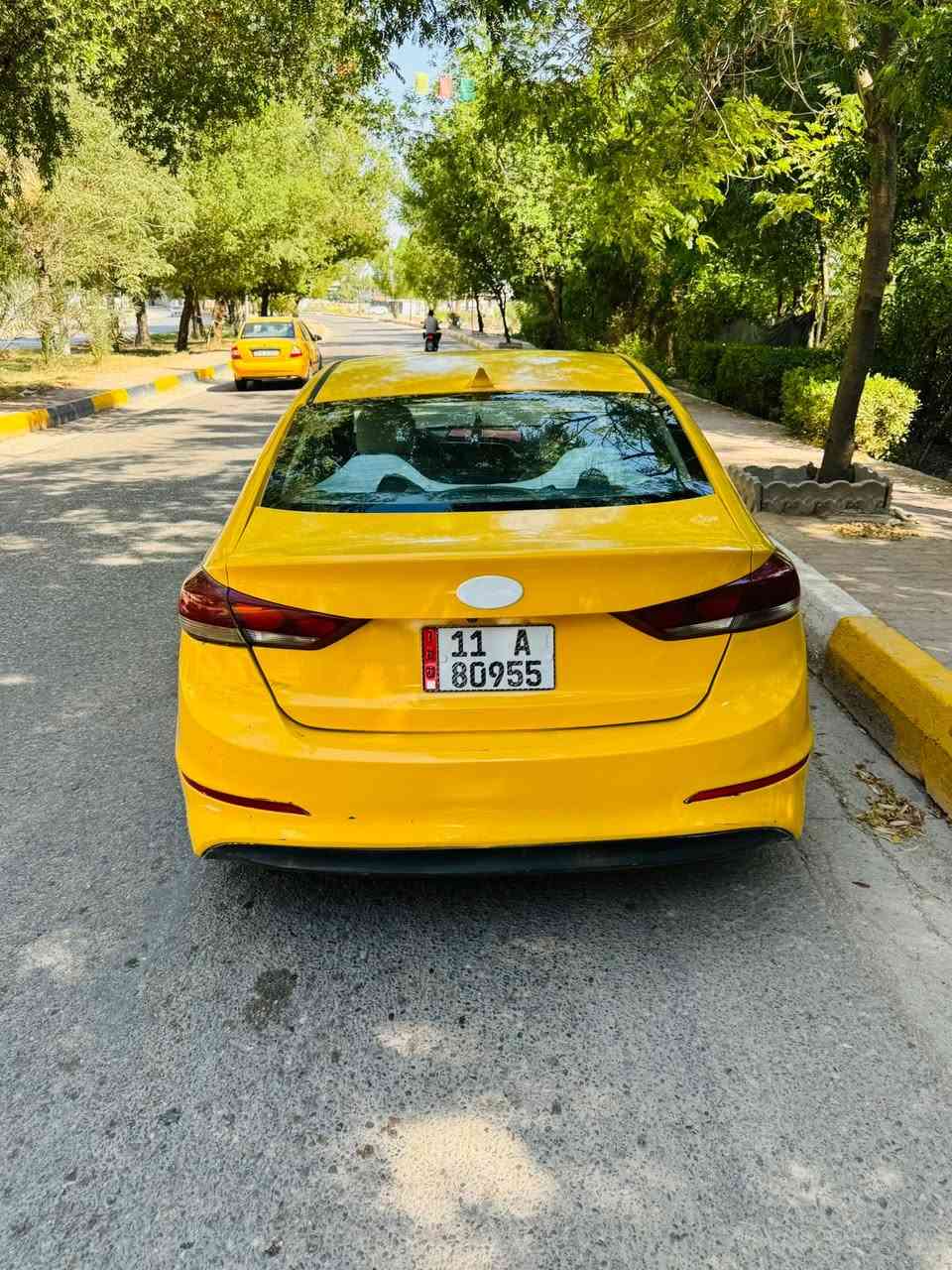 النترا 2017 امريكي :حادثه ثلاثه قطع تبديل 

رقم بغداد تحويل مباشر سنويه جديده 

مكينه 2000 لا تبخير ولا تنقيص 

منضومه غاز :تشبول صاج:شاشه حجم كبير 

حداديه : كير : تخم تاير : كله جديد 

سياره جاهزه كل نقص ماكو 

السعر :100 $ وبيه مجال بسيط 

مكان سياره : كربلاء طوريج 
 
رقم هاتف 📞:***********
