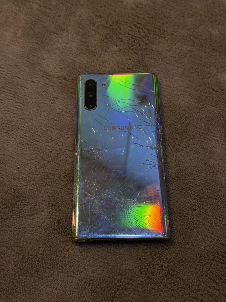 نوت 10 بلس 256 كيكه رام 8 دبل سيم للبيع يحتاجله بس شاشه وكع مني قيم وخذ او مراسه ب 11 عادي مع الفرق


**إذا كنت صاحب هذا الإعلان وتريد حذفه لأي سبب، رجاءا أرسل رسالة إلى الدعم الفني**