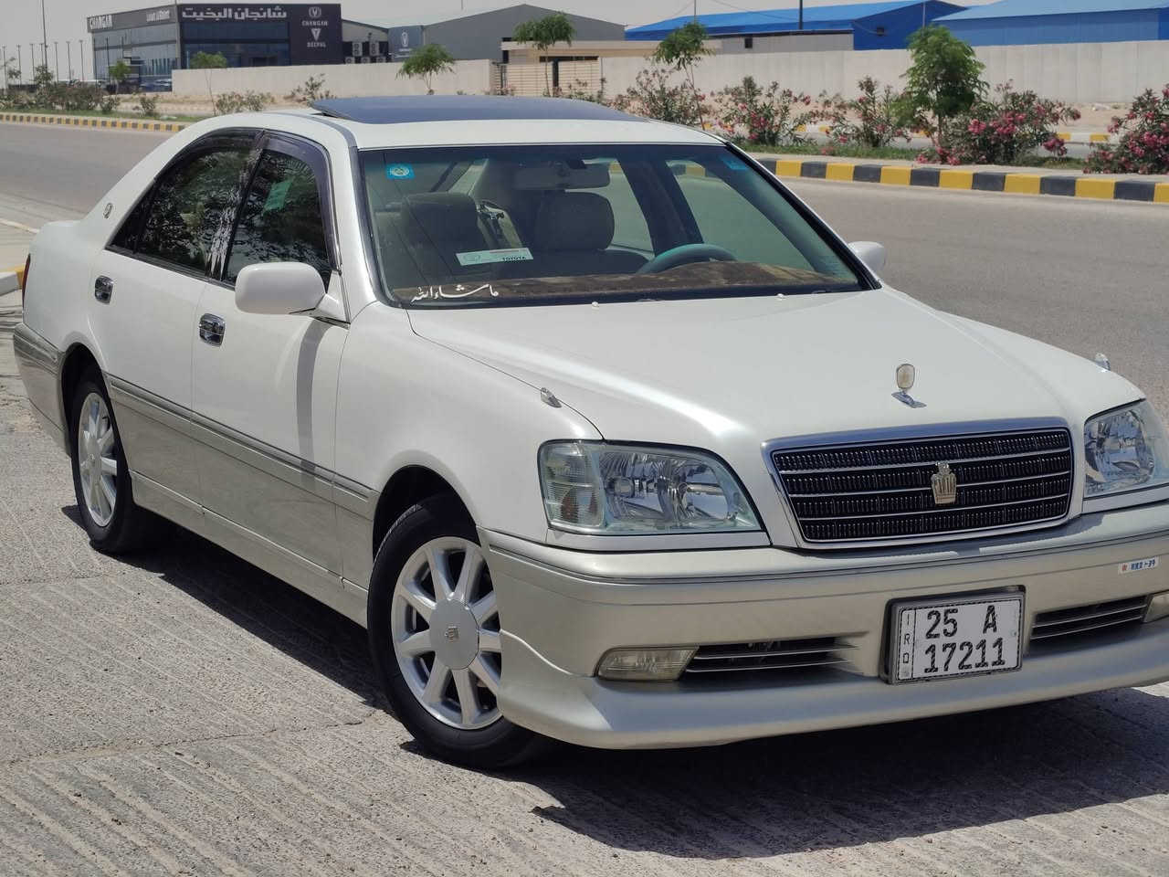 السلام عليكم 
ملكه موديل 2000 فول 4 دكم اصل
رقم كركوك انكليزي مداور ثاني يوم
 السياره كفاله عامه من الكص والضربه والعيب الشرعي 
السياره فول فتحه جلد 
تشغيل بصمه + تشغيل عن بعد
مكينه ديفور الجبيره 
تبريد قطعتين شغال 
كشنات كهربائيه 
ستيرن كهربائي تحكم 
السياره جاهزه عل اخر حبايه من حداديه تبريد ثلج
سعره ١٦٨ وبيه مجال 
مكاني نجف  
اتصال او واتساب ***********
