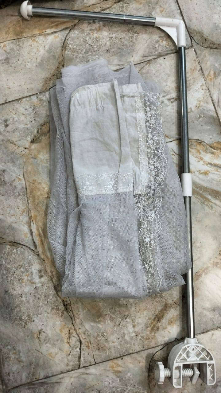 جرباية للبيع استخدام قليل نظيفة كلش دوشمة وتور ودوشك والدوشك بعدة بالجيس طولها ١.٦٦ سعرها ١٦٠ وبيها مجال شي بسيط مكاني بغداد
***********
