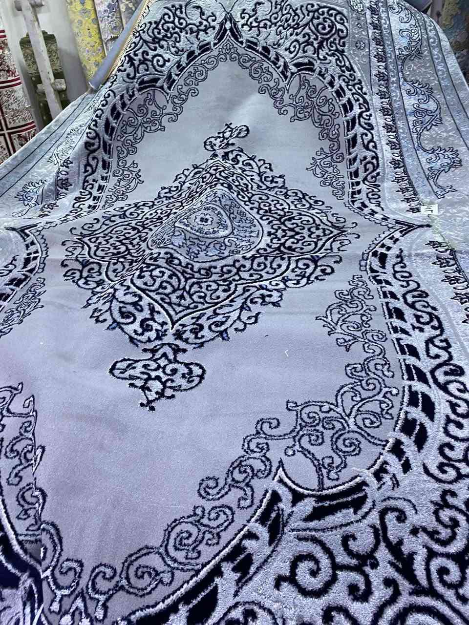 زوليه  حرير ضهر زوليه 
تركي خفيف حلو للبيع
يتوفر جميع القياسات 
3*6
3*5
3*4
2.5*3.5
3*2
1.5*1.5 بيضوي 
1.5*2.20 مستطيل


**إذا كنت صاحب هذا الإعلان وتريد حذفه لأي سبب، رجاءا أرسل رسالة إلى الدعم الفني**