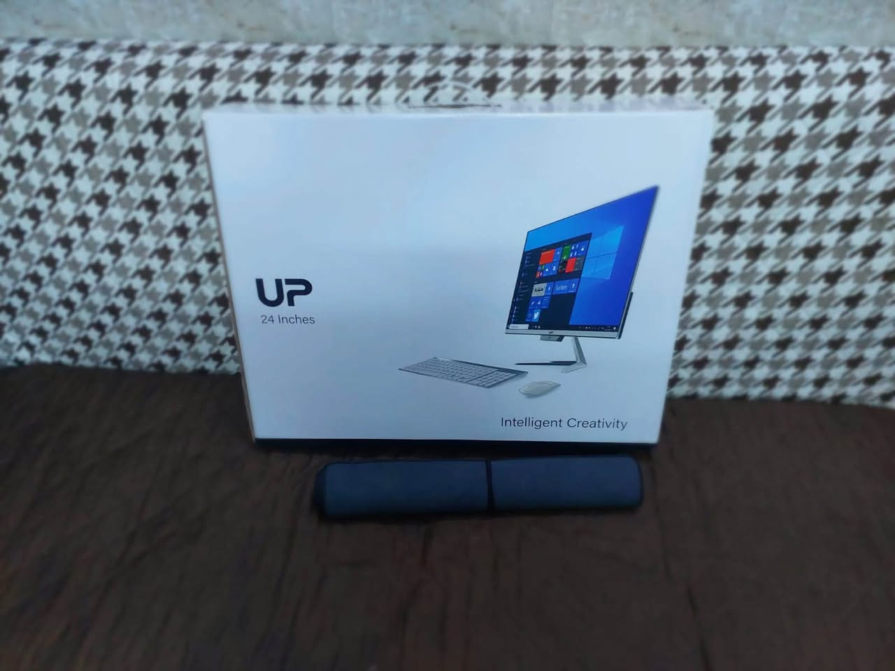 للبيع: كمبيوتر All-in-One بحالة ممتازة 
🖥️ الماركة: UP
⚙️ المعالج: Intel Core i5-7200U
🧠 الرام: 8GB
💾 التخزين: SSD سريع
🎮 كرت الشاشة: Intel HD Graphics 620
🪟 النظام: Windows 11
✅ مناسب للدراسة، الدوام، الأوفيس، التصفح، الاجتماعات، والاستخدام اليومي.
✅ شاشة كبيرة وتصميم أنيق وموفر للمساحة.
✅ الجهاز نظيف وجاهز للاستخدام.
📦 الملحقات:
كيبورد
ماوس
شاحن
💰 السعر: 390,000 دينار عراقي (قابل للتفاوض بالمعقول).
📍 الموقع: بغداد

***********
