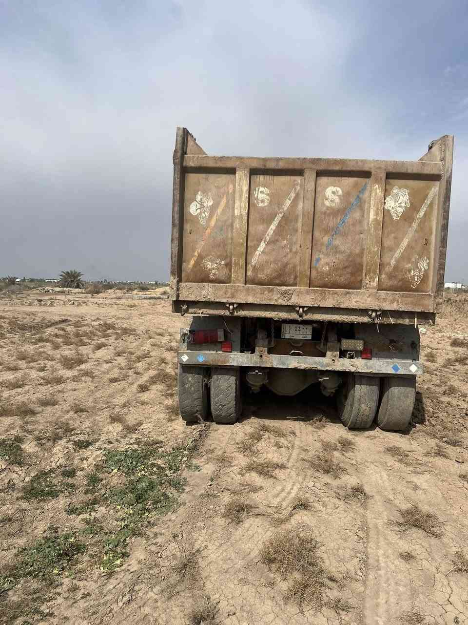 سلام عليكم فالفو كلاب لبيع سياره حلوه جاهزه ومجموعه فراشه محرك جي لسعر 22 وبي مجال حك لجيه ***********
