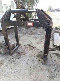 مع طوبه بلادي سعر ٦٥٠دولار  ٠٧٧٠٩٣٤٠١٢٣  ٠٧٥٠٧٩٢٨٤١٧