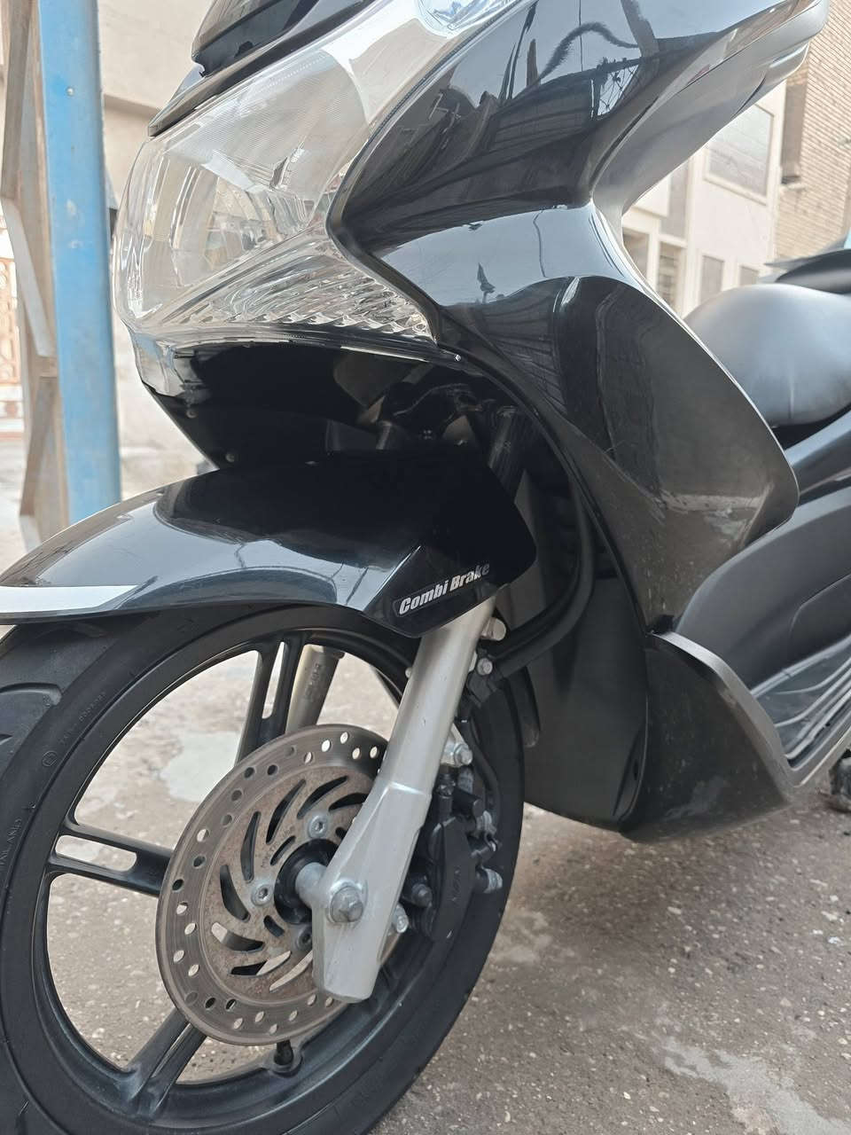 السلام عليكم bcx جيل اول  ياباني رقم الشاصي jf مكينه 125 موصفات  150 حرفA  دراجه بحاله الوكاله صار شهر نازله رمبه  كفاله عامه كفرات  ومكينه مكينه خرسه وبشرط برغي ممفتوح بيها حتى الكلجات ع وضع الشركه   ماشيه 25 km
السعر. 12+500

السلام عليكم bcx جيل اول  ياباني رقم الشاصي jf مكينه 125 موصفات  150 حرفA  دراجه بحاله الوكاله صار شهر نازله رمبه  كفاله عامه كفرات  ومكينه مكينه خرسه وبشرط برغي ممفتوح بيها حتى الكلجات ع وضع الشركه   ماشيه 25 km
***********
