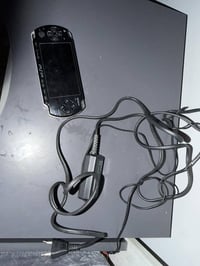 PSP ٢٠٠٠ • رام ٨G • نضافة ٩٩٪