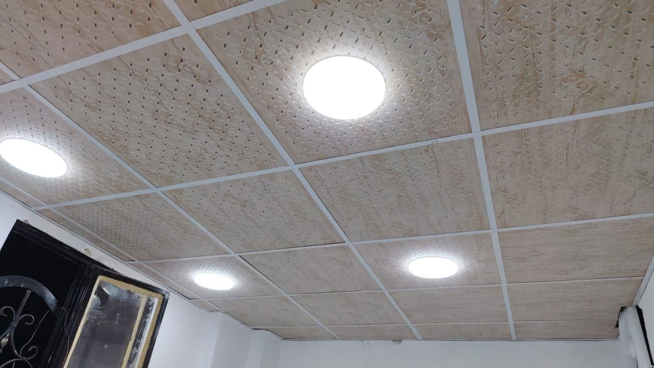 للايجار ط2 الشعب الجزائر قرب روضه البنفسج مقابل الملعب غرفه وهول ومطبخ وخدمات  300 الف شهريا


**إذا كنت صاحب هذا الإعلان وتريد حذفه لأي سبب، رجاءا أرسل رسالة إلى الدعم الفني**