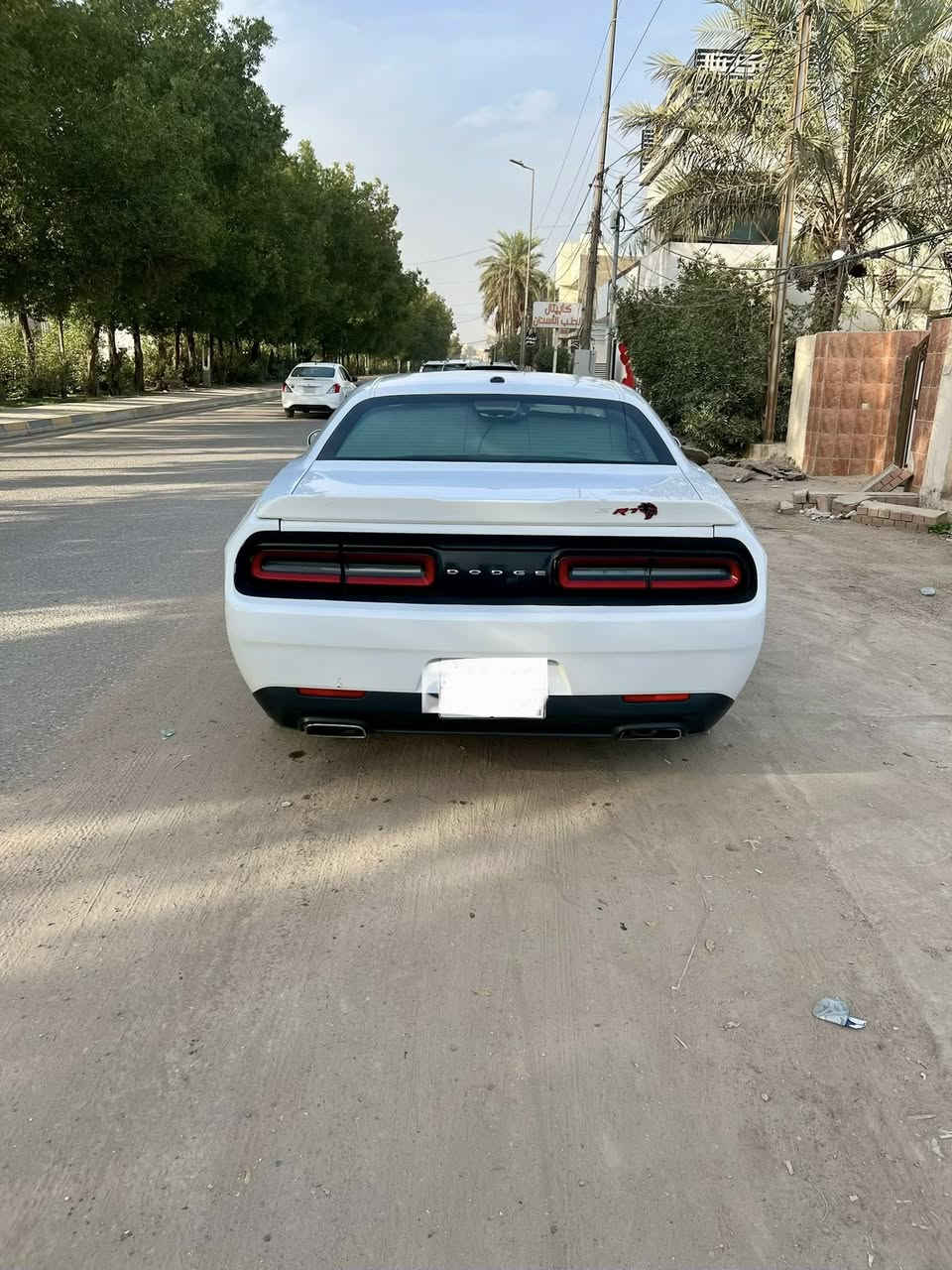 جالنجر 2016 SXT   
بصمه ابواب 
كش سائق كهرباء 
قطعتين تبريد 
شاشه لمس 
شاشه اعطال 
تحكمات بالستيرن 
لحيه اماميه 
كاميرا 
كزوز ريمونت
حادثها جاملغ امامي مبدل 
وجاملغ خلفي بارد 
رقم اربيل بيها وكاله 
مكانها الحله
155 وبيها مجال 
***********
