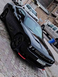 دودج جالنجر ٢٠١٩ حادثها جانبي جاملغ خلفي جهة السايق وشوية من الباب  ما...