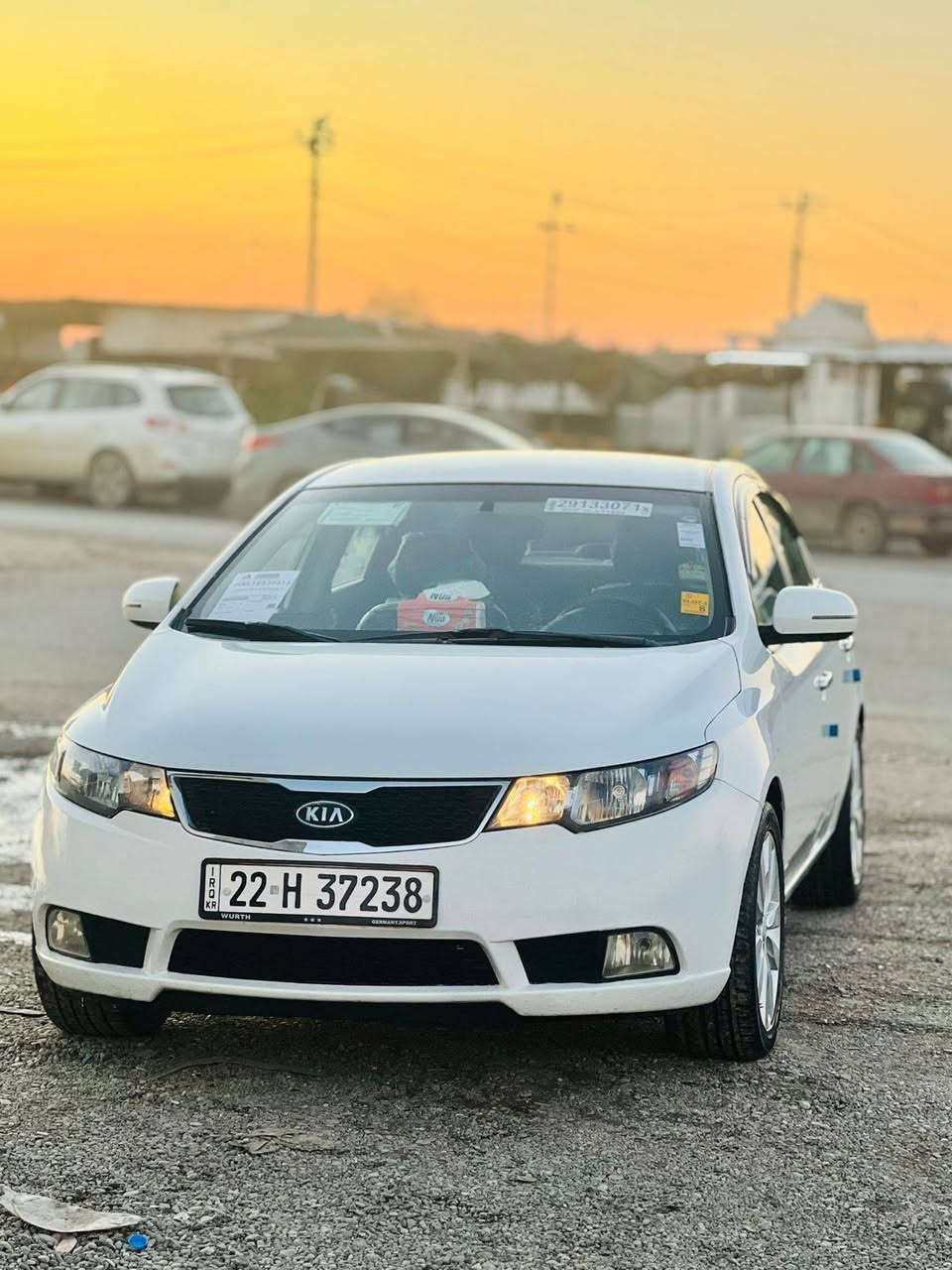 سيراتو موديل 2012
هزه وارقام جديد باسمي قبل اسبوع حولت 
محرك ما مفتوح
 گير 6 نمر المرغوب اوتماتيك 
اشاير بالمري 
 داخل لونين 
سياره حلوه وجاهزه من كل النواحي 
الضرر باب خلف السائق 
السعر 113 وبيها مجال للشراي 
متواجدة بناحية القيارة 
للاستفسار اتصل ***********
