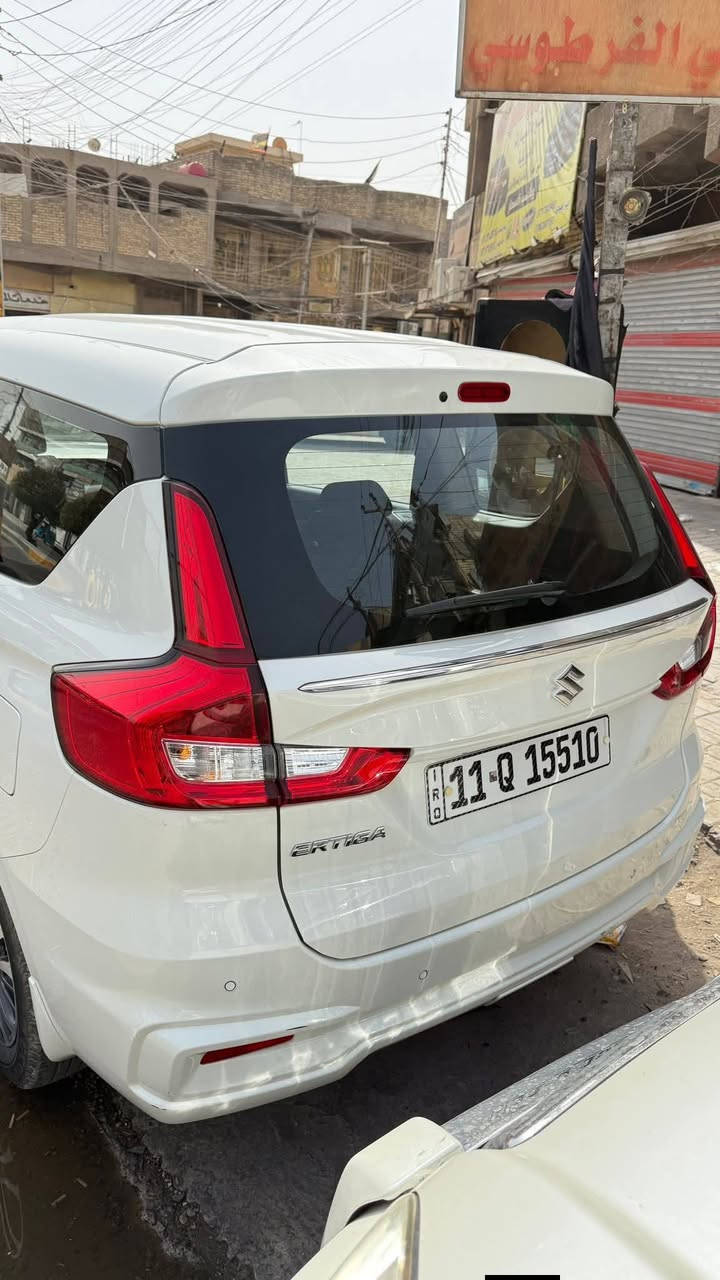 ساسوكي 2024 مطلوبه قصد اني اوفي سياره خير من الله جاهزه من كلشي بيها ضربتين معمرات وكاملات اسويلك وكاله بيها بكاتب عدل لحد ما اوفيها واحولك السعر 135  ورقه قفل ومواصفاتها معروفه سياره عائليه 7راكب ماشيه 21 الف ***********
